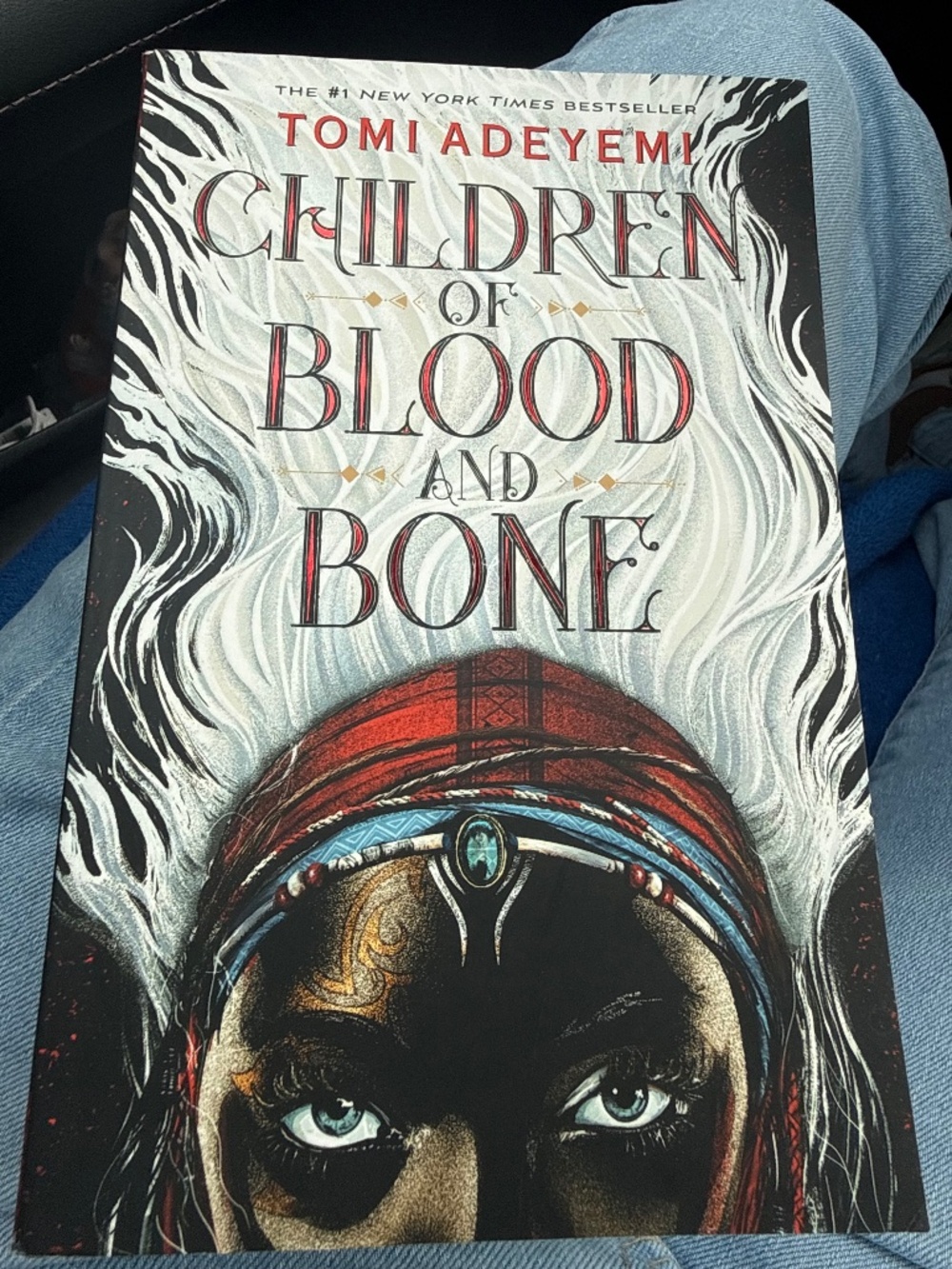 Book Children of Blood and Bone by Tomi Adeyemi